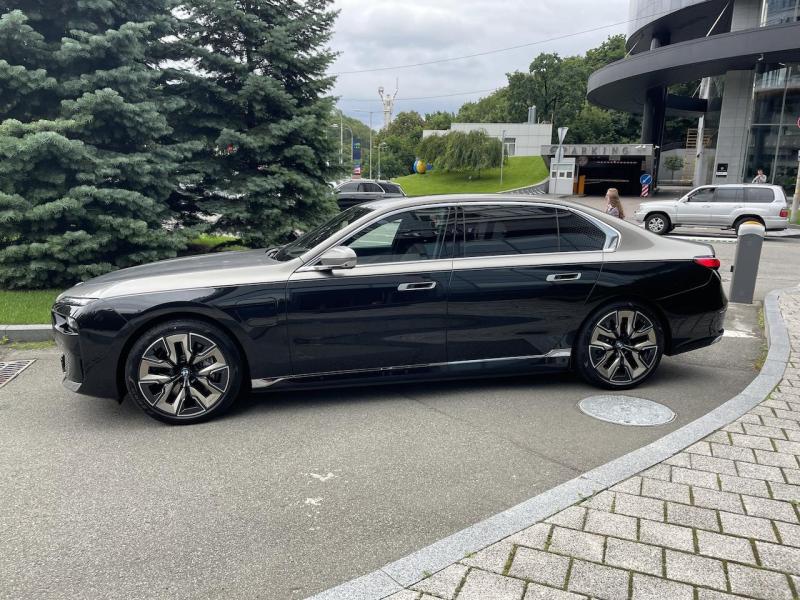 Купить BMW 7-Series 750e xDrive гибрид 2025 id-1006535 в Киеве, Фото №[delta]