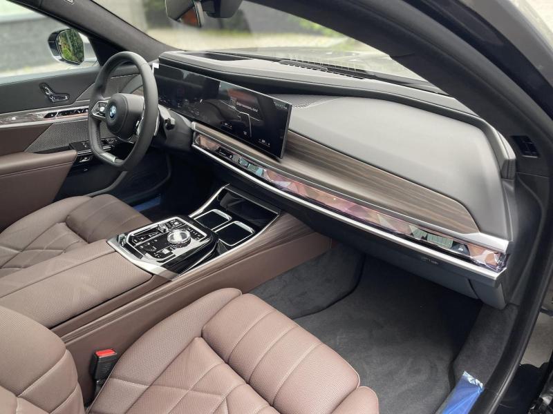 Купить BMW 7-Series 750e xDrive гибрид 2025 id-1006535 в Киеве, Фото №[delta]