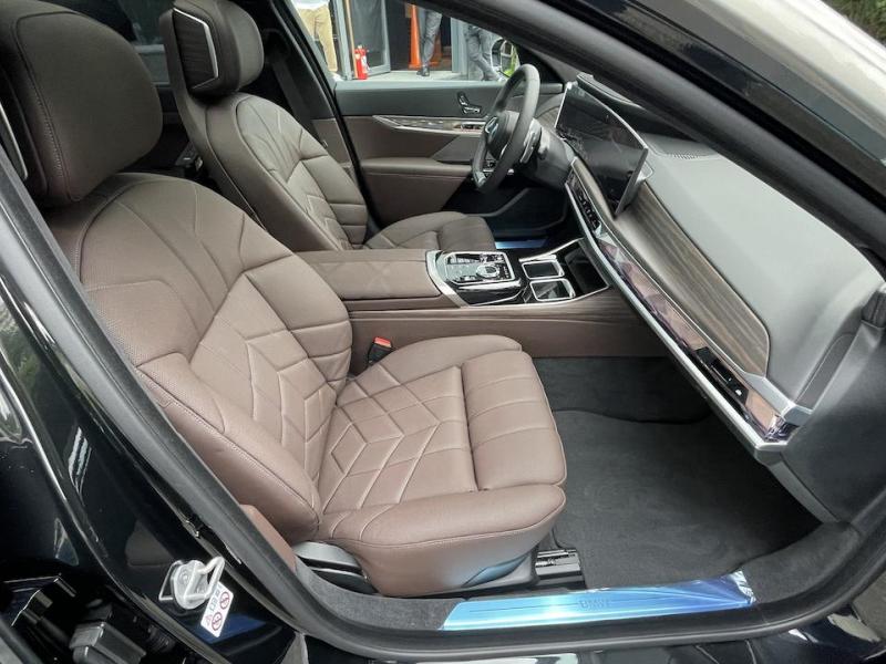 Купить BMW 7-Series 750e xDrive гибрид 2025 id-1006535 в Киеве, Фото №[delta]