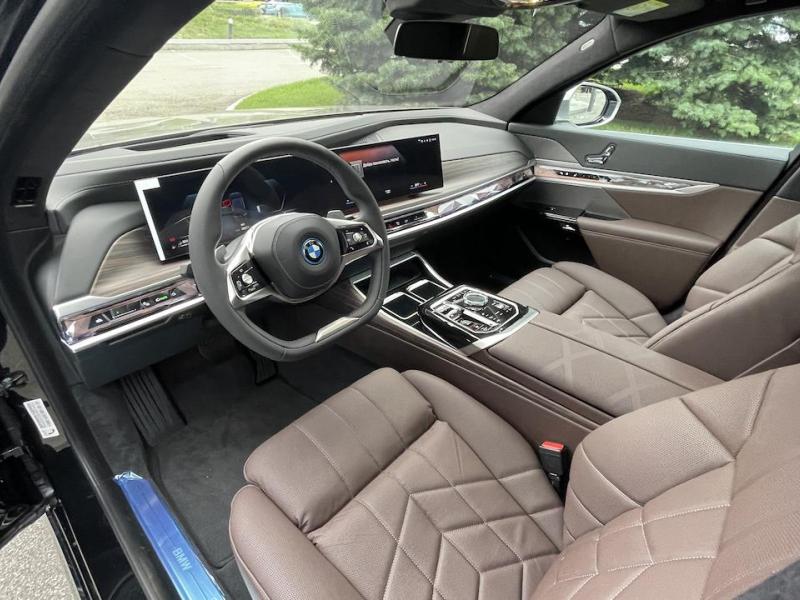 Купить BMW 7-Series 750e xDrive гибрид 2025 id-1006535 в Киеве, Фото №[delta]