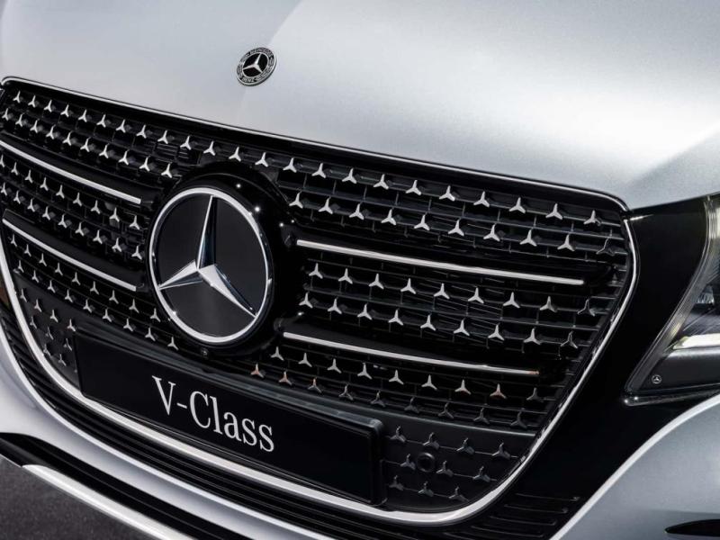 Купить Mercedes-Benz V бензин 2025 id-1006534 в Киеве, Фото №[delta]