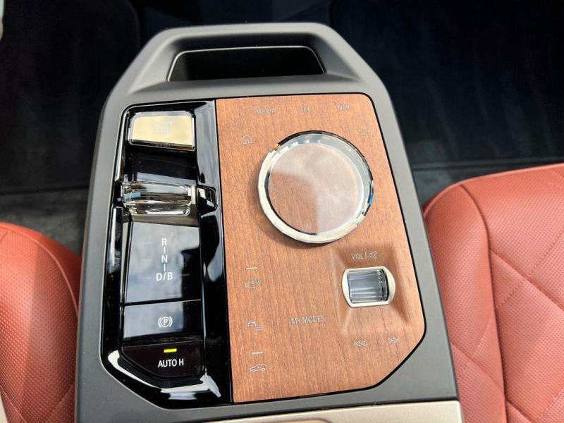 Купить BMW iX M60 электро 2025 id-1006560 в Киеве, Фото №[delta]