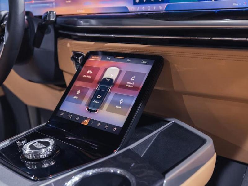 Купить Cadillac Escalade IQ электро 2025 id-1006565 в Киеве, Фото №[delta]