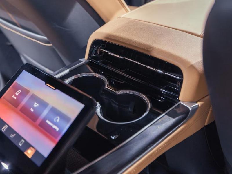 Купить Cadillac Escalade IQ электро 2025 id-1006565 в Киеве, Фото №[delta]