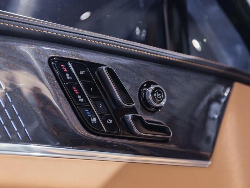 Купить Cadillac Escalade IQ электро 2025 id-1006565 в Киеве, Фото №[delta]