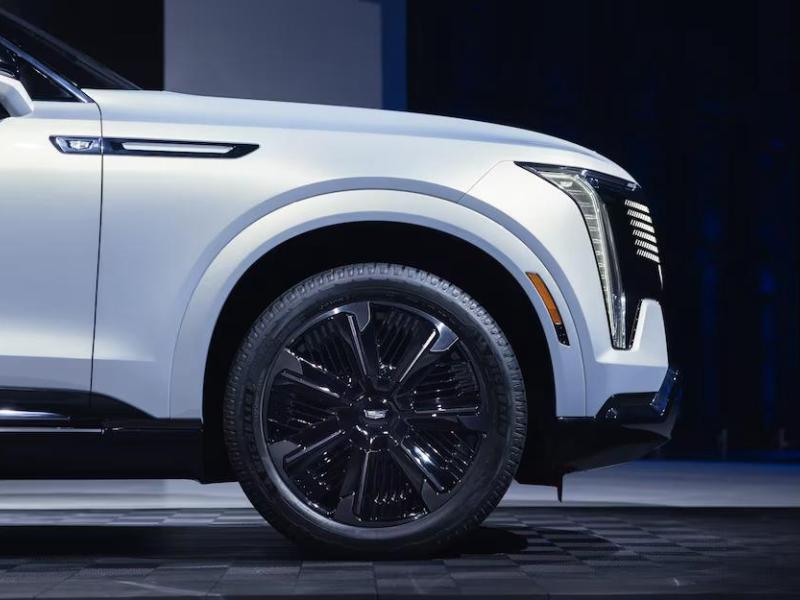 Купить Cadillac Escalade IQ электро 2025 id-1006565 в Киеве, Фото №[delta]