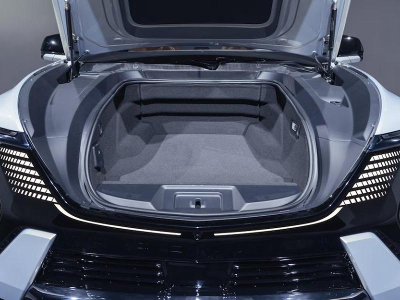 Купить Cadillac Escalade IQ электро 2025 id-1006565 в Киеве, Фото №[delta]