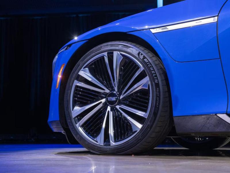 Купить Cadillac Celestiq электро 2025 id-1006566 в Киеве, Фото №[delta]