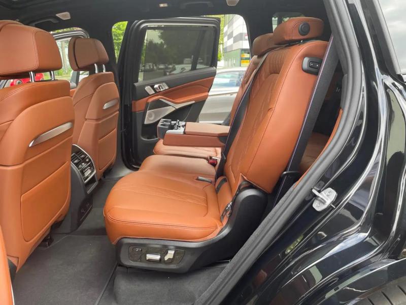 Купить BMW X7 M60i гибрид 2024 id-1006570 в Киеве, Фото №[delta]