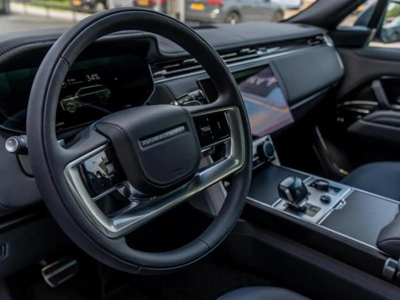 Купить Land-Rover Range-Rover L460 SV бензин 2024 id-1006578 в Киеве, Фото №[delta]