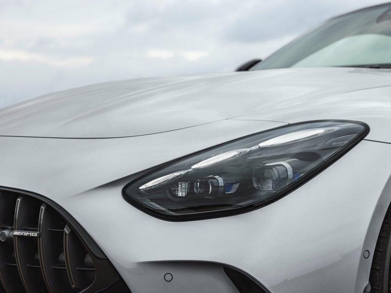 Купить Mercedes-Benz GT AMG бензин 2024 id-1006580 в Киеве, Фото №[delta]