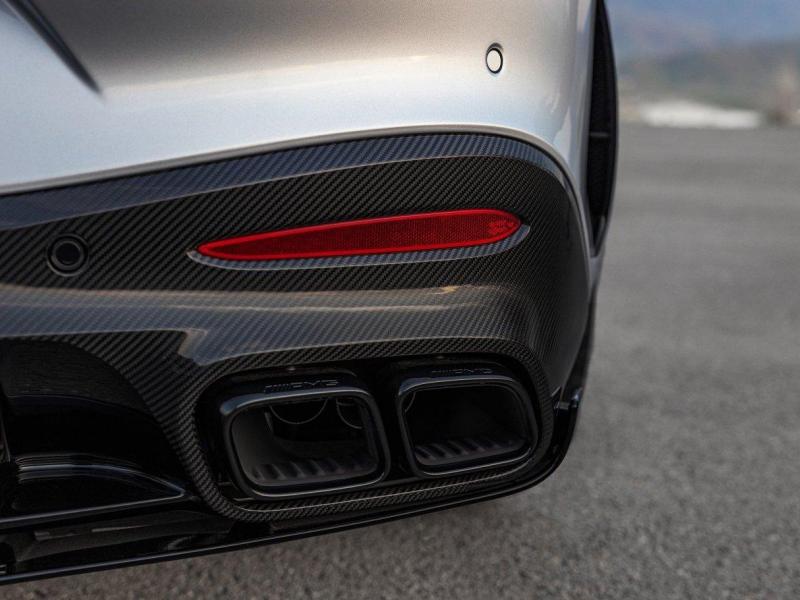 Купить Mercedes-Benz GT AMG бензин 2024 id-1006580 в Киеве, Фото №[delta]