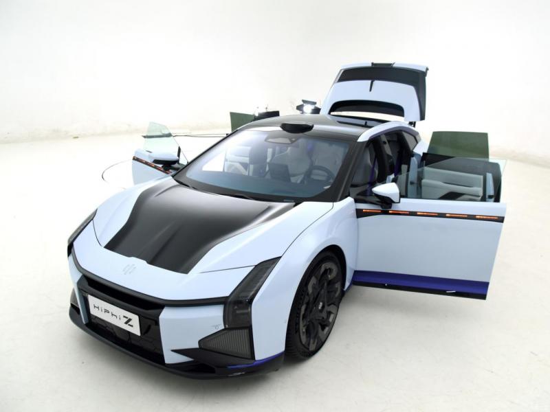 Купить Hiphi Z бензин 2024 id-1006614 в Киеве, Фото №[delta]