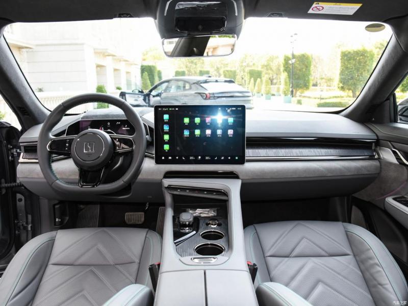 Купить Zeekr 001 электро 2024 id-1006621 в Киеве, Фото №[delta]