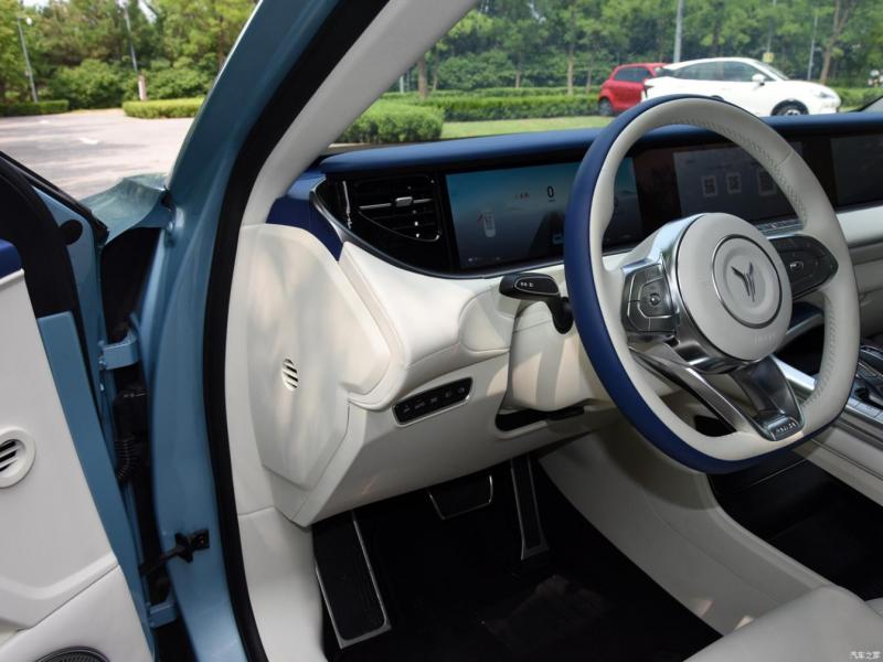 Купить Voyah Free гибрид 2024 id-1006617 в Киеве, Фото №[delta]