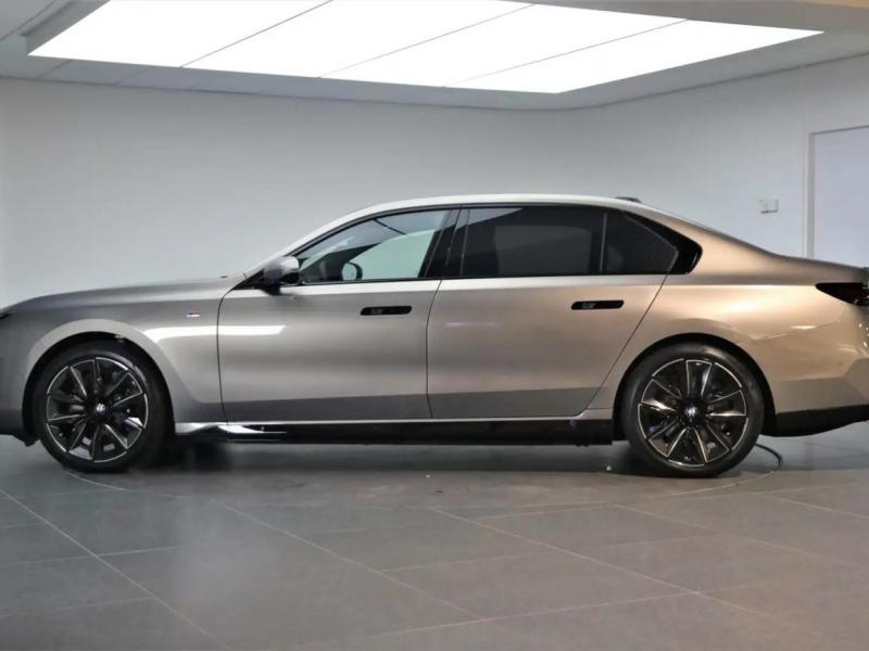 Купить BMW i7 xDrive60 электро 2023 id-1006640 в Киеве, Фото №[delta]