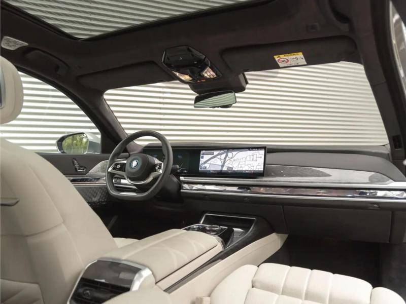 Купить BMW i7 xDrive60 электро 2025 id-1006640 в Киеве, Фото №[delta]