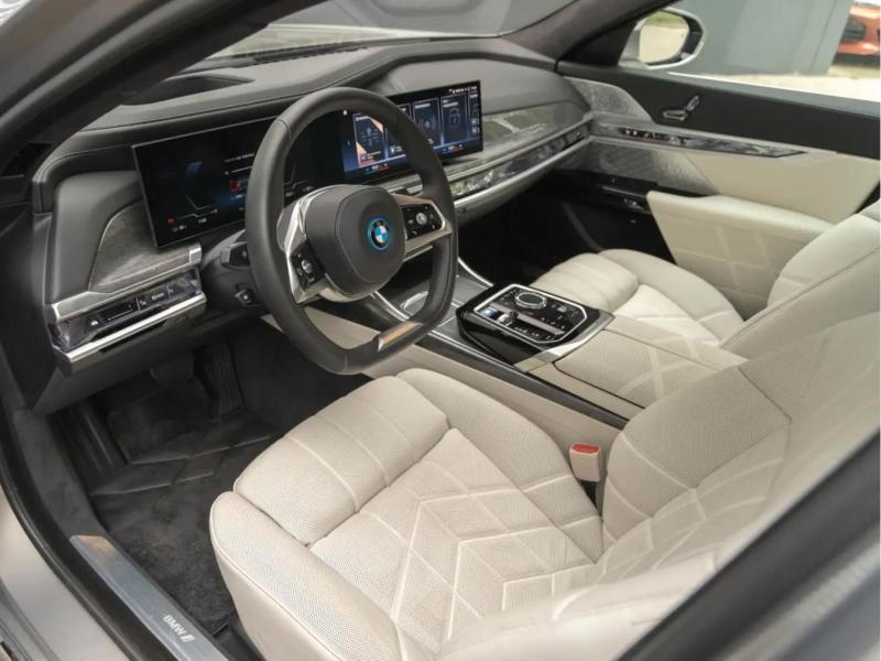 Купить BMW i7 xDrive60 электро 2025 id-1006640 в Киеве, Фото №[delta]