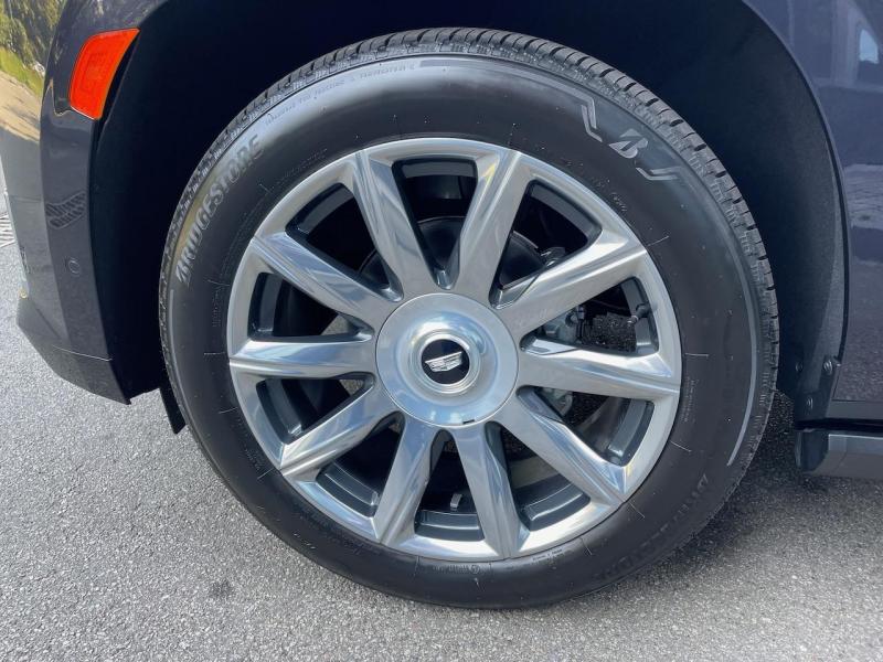 Купить Cadillac Escalade Premium Luxury Platinum бензин 2024 id-1006686 в Киеве, Фото №[delta]