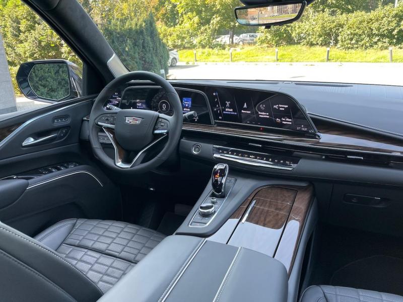 Купить Cadillac Escalade Premium Luxury Platinum бензин 2024 id-1006686 в Киеве, Фото №[delta]