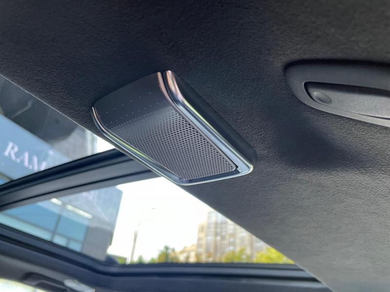 Купить Cadillac Escalade Premium Luxury Platinum бензин 2024 id-1006686 в Киеве, Фото №[delta]