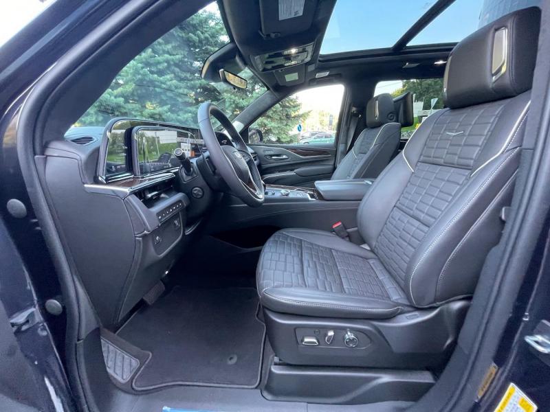 Купить Cadillac Escalade Premium Luxury Platinum бензин 2024 id-1006686 в Киеве, Фото №[delta]