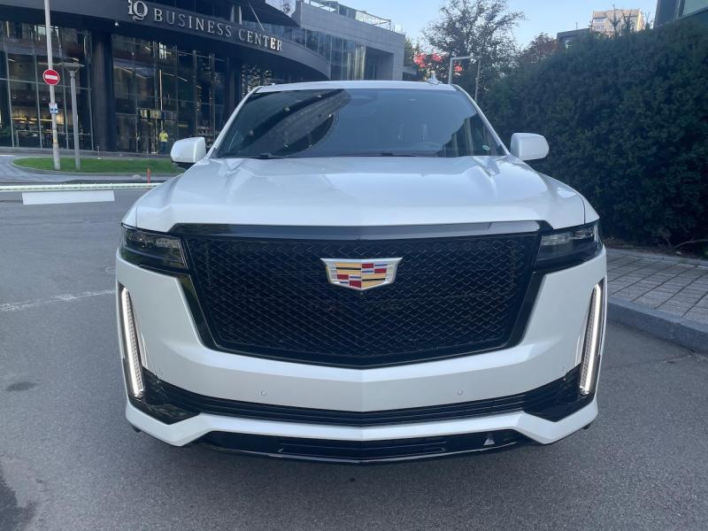 Купить Cadillac Escalade бензин 2024 id-1006692 в Киеве, Фото №[delta]