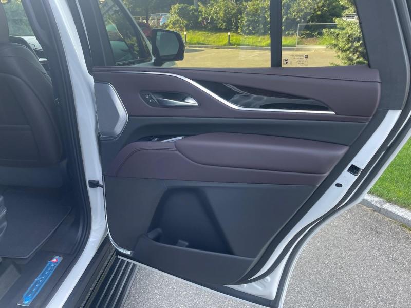 Купить Cadillac Escalade бензин 2024 id-1006692 в Киеве, Фото №[delta]