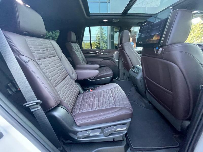 Купить Cadillac Escalade бензин 2024 id-1006692 в Киеве, Фото №[delta]