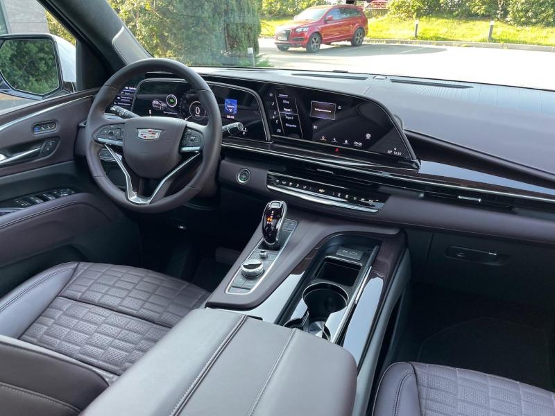 Купить Cadillac Escalade бензин 2024 id-1006692 в Киеве, Фото №[delta]