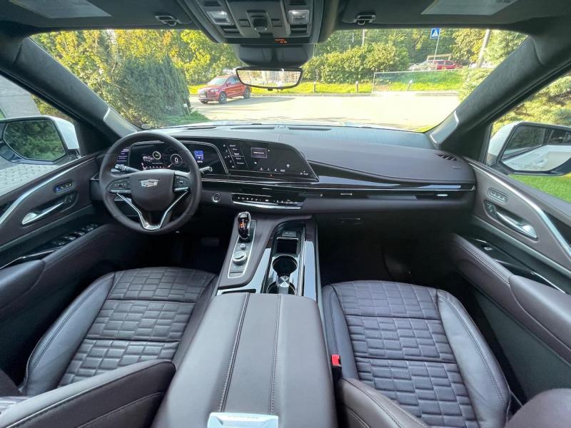 Купить Cadillac Escalade бензин 2024 id-1006692 в Киеве, Фото №[delta]