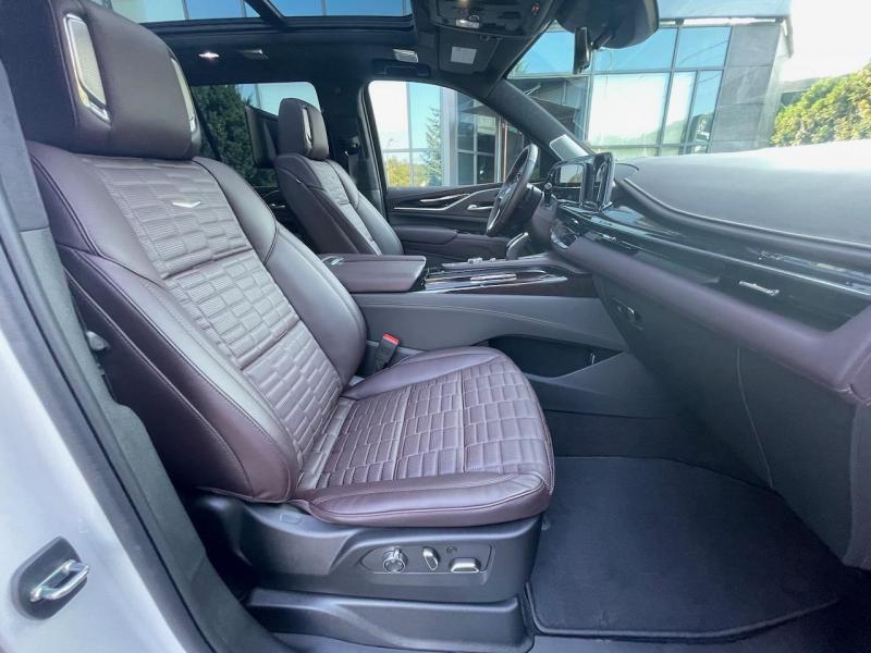 Купить Cadillac Escalade бензин 2024 id-1006692 в Киеве, Фото №[delta]