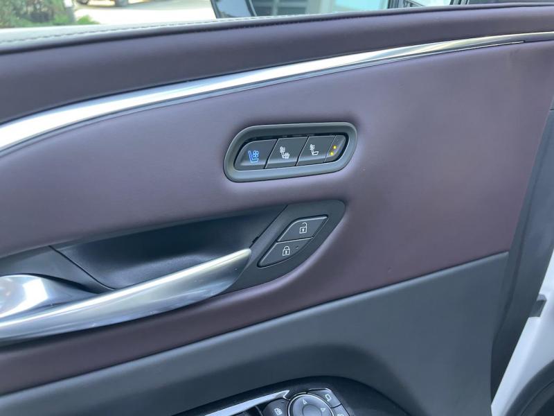 Купить Cadillac Escalade бензин 2024 id-1006692 в Киеве, Фото №[delta]