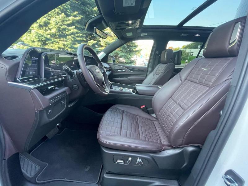 Купить Cadillac Escalade бензин 2024 id-1006692 в Киеве, Фото №[delta]