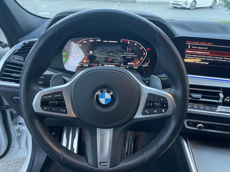 Купить BMW X6 M50i бензин 2022 id-1006744 в Киеве, Фото №[delta]