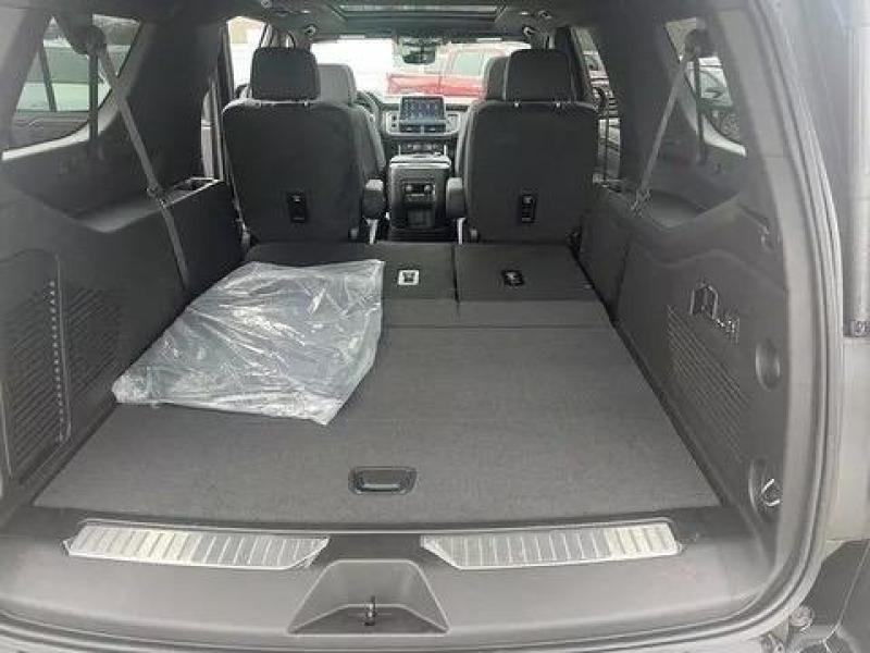 Купить Chevrolet Suburban High Country бензин 2025 id-1006782 в Киеве, Фото №[delta]