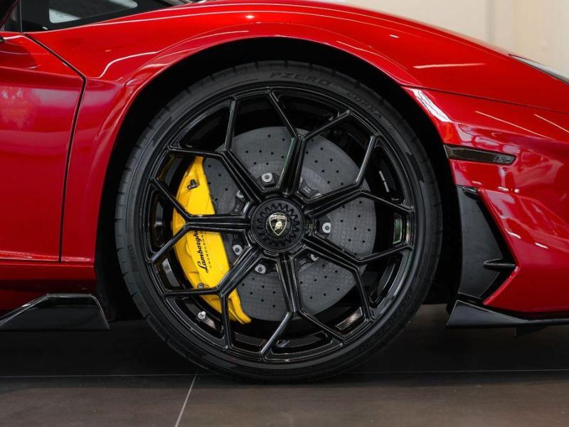 Купить Lamborghini Aventador SVJ бензин 2025 id-1006785 в Киеве, Фото №[delta]