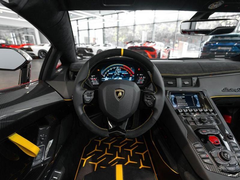 Купить Lamborghini Aventador SVJ бензин 2025 id-1006785 в Киеве, Фото №[delta]