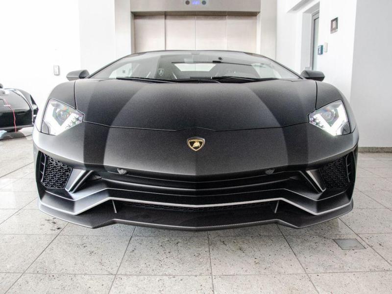 Купить Lamborghini Aventador Roadster бензин 2025 id-1006784 в Киеве, Фото №[delta]