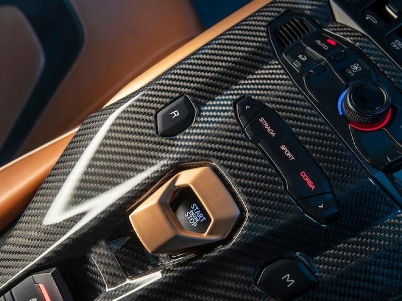 Купить Lamborghini Sian бензин 2025 id-1006791 в Киеве, Фото №[delta]