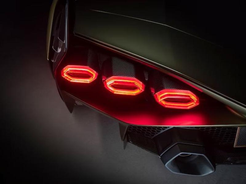 Купить Lamborghini Sian бензин 2025 id-1006791 в Киеве, Фото №[delta]