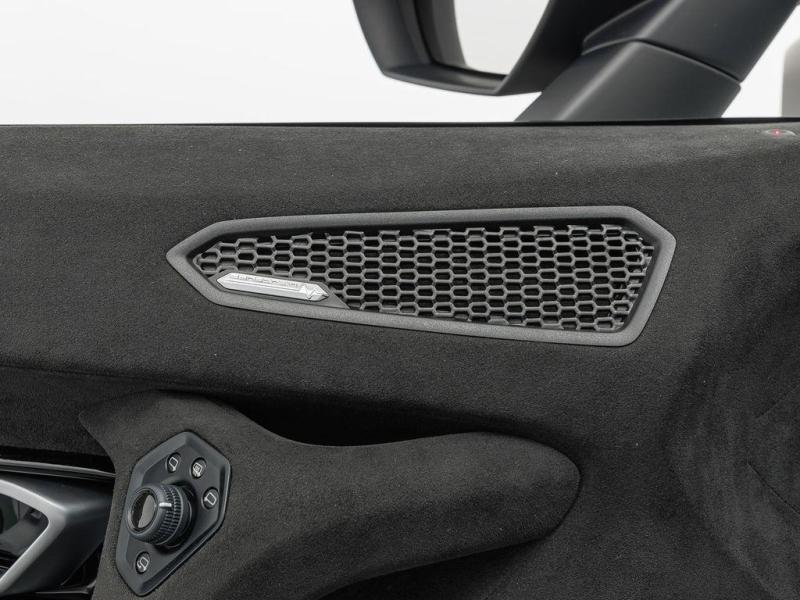 Купить Lamborghini Huracan Sterrato бензин 2025 id-1006788 в Киеве, Фото №[delta]