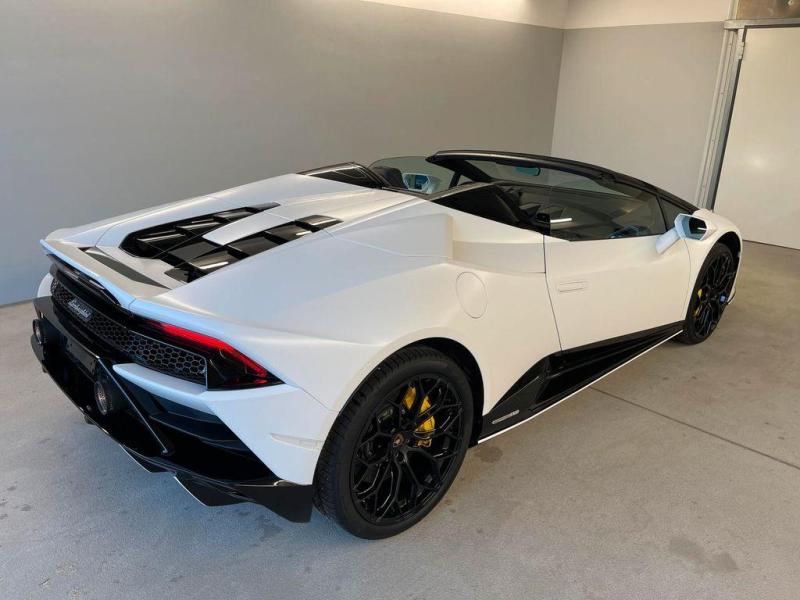 Купить Lamborghini Huracan Evo RWD бензин 2025 id-1006789 в Киеве, Фото №[delta]