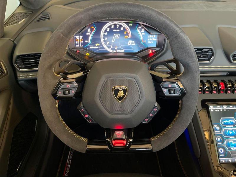 Купить Lamborghini Huracan Evo RWD бензин 2025 id-1006789 в Киеве, Фото №[delta]