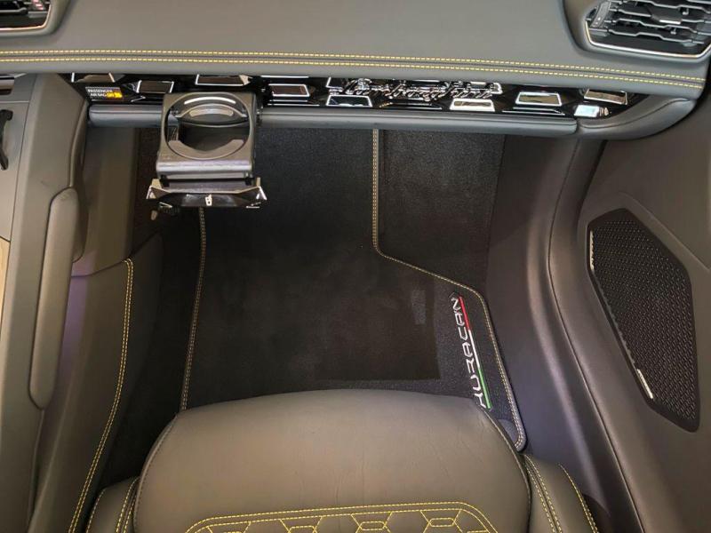 Купить Lamborghini Huracan Evo RWD бензин 2025 id-1006789 в Киеве, Фото №[delta]