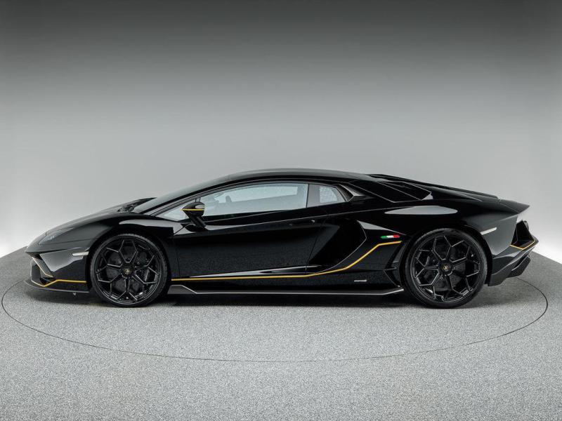 Купить Lamborghini Aventador LP бензин 2025 id-1006786 в Киеве, Фото №[delta]