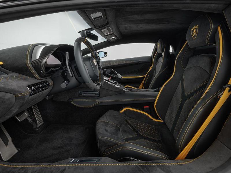 Купить Lamborghini Aventador LP бензин 2025 id-1006786 в Киеве, Фото №[delta]