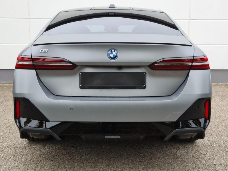 Купить BMW i5 eDrive40 электро 2024 id-1006809 в Киеве, Фото №[delta]