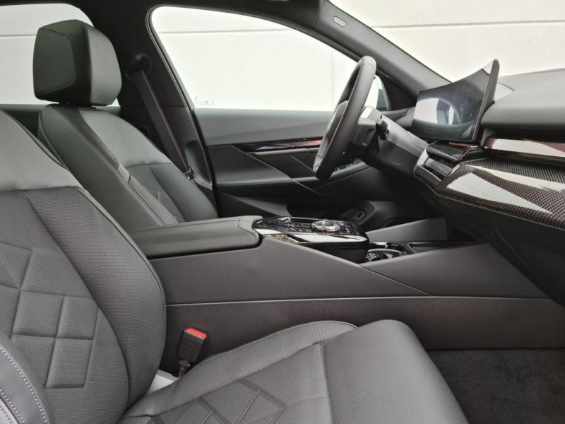 Купить BMW i5 eDrive40 электро 2024 id-1006809 в Киеве, Фото №[delta]