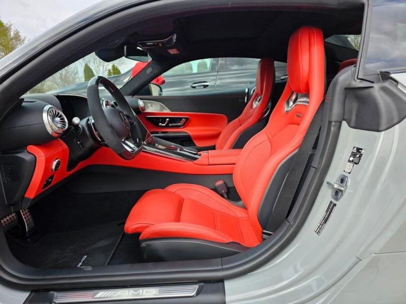 Купить Mercedes-Benz GT 63 бензин 2025 id-1006838 в Киеве, Фото №[delta]